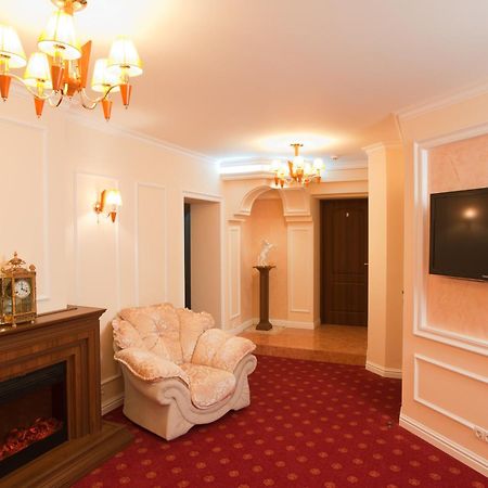 7 Sky Hotel Klinicheskaya Street Kijów Zewnętrze zdjęcie
