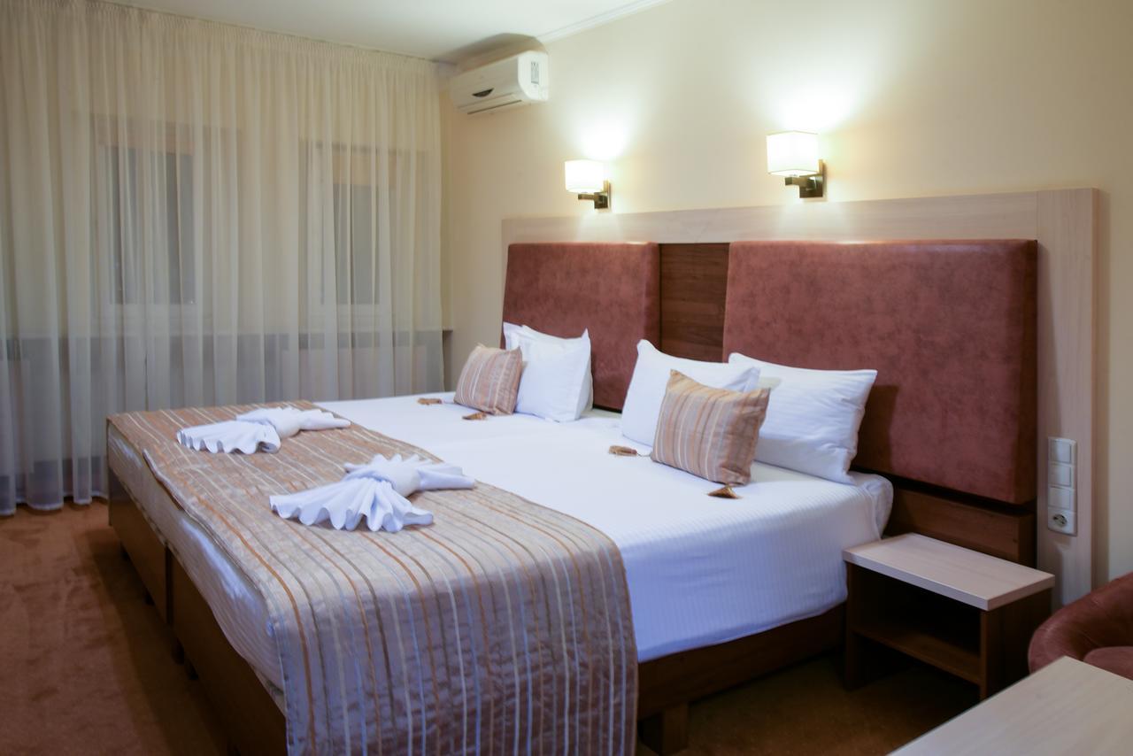 7 Sky Hotel Klinicheskaya Street Kijów Zewnętrze zdjęcie