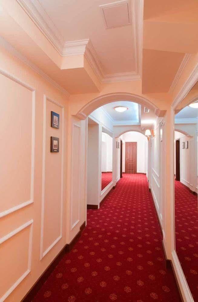 7 Sky Hotel Klinicheskaya Street Kijów Zewnętrze zdjęcie