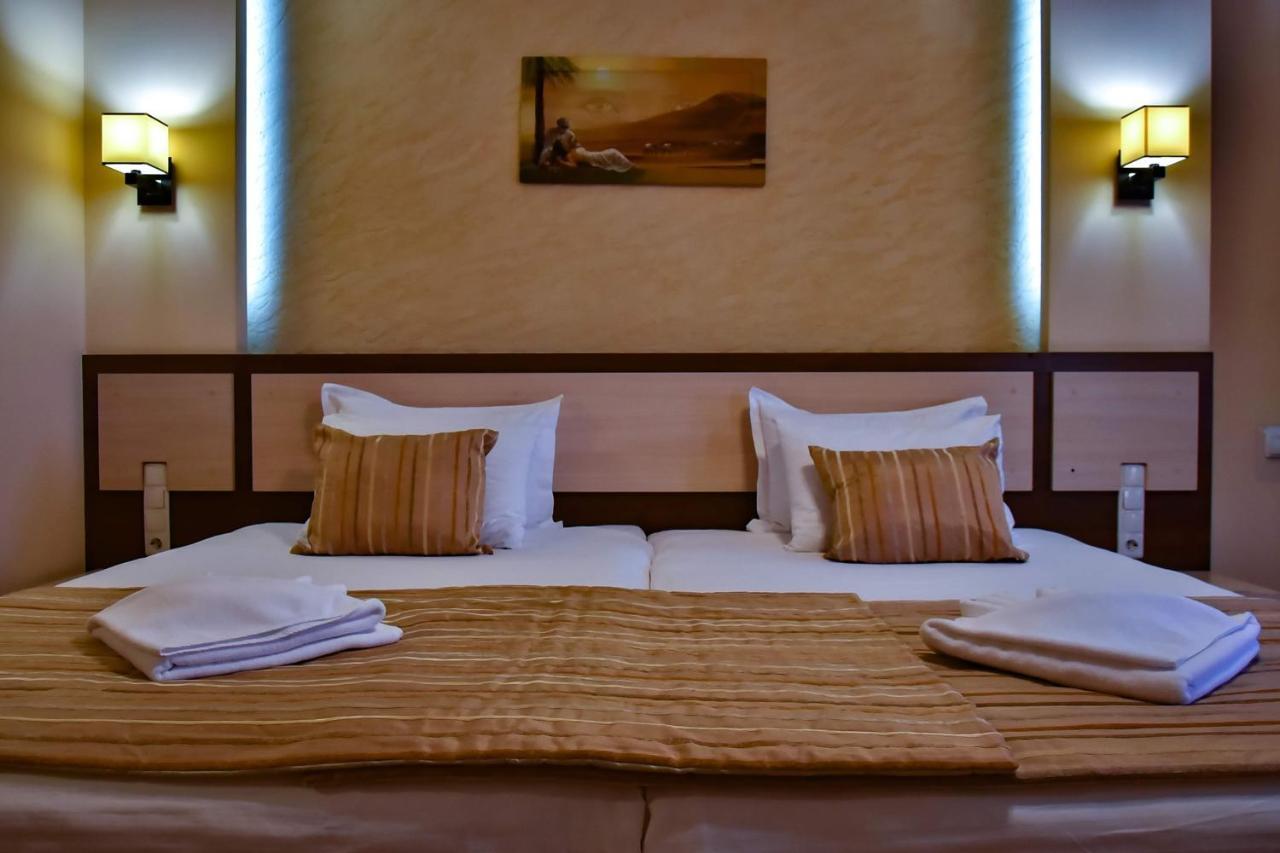 7 Sky Hotel Klinicheskaya Street Kijów Zewnętrze zdjęcie
